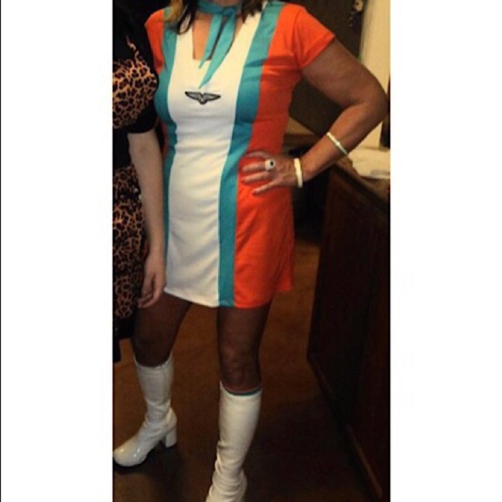 Size M-Coffee Tea or Me Costume ✈️